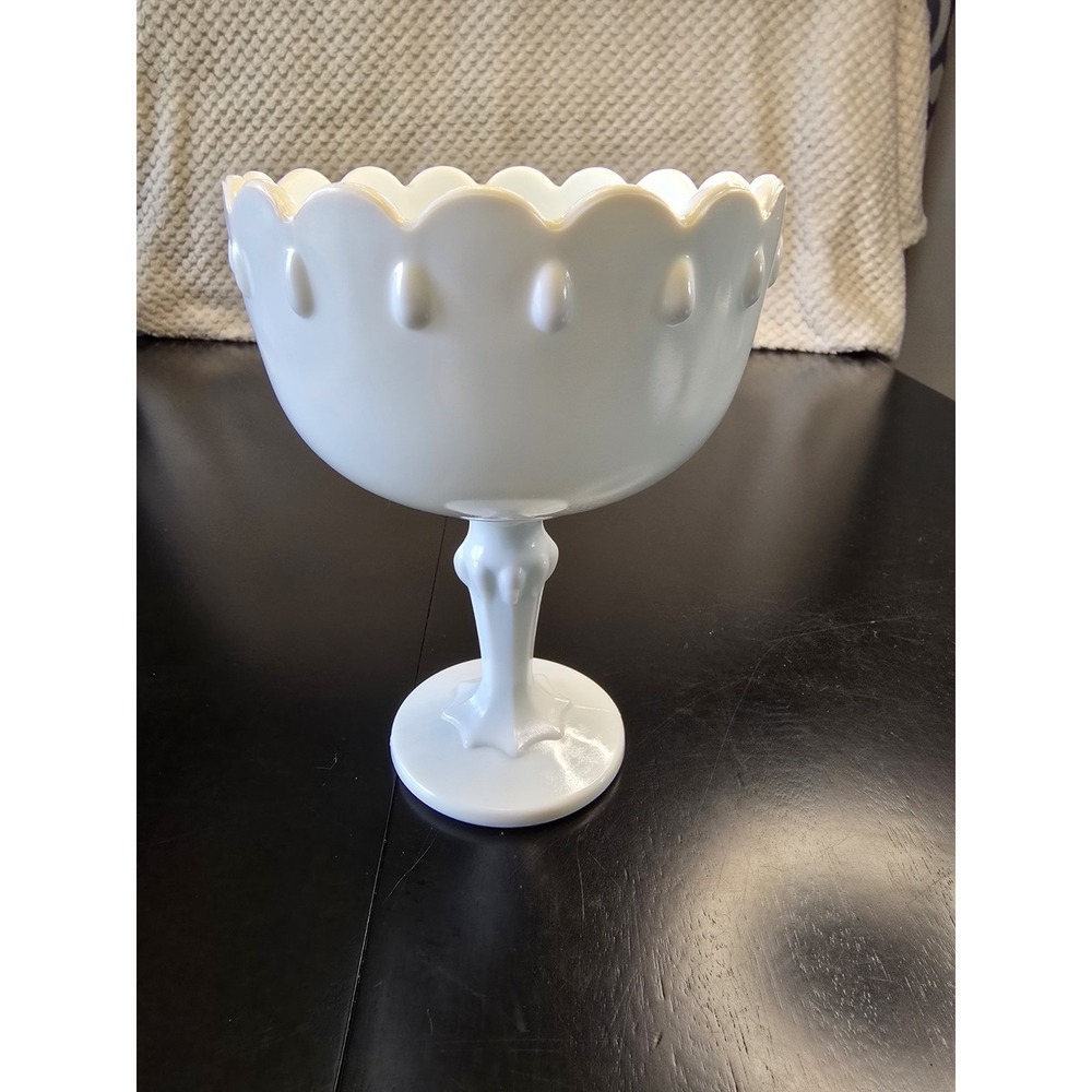 Vintage Indiana Milk Glass‎ Compote/Bowl With Pedestal Teardrop
